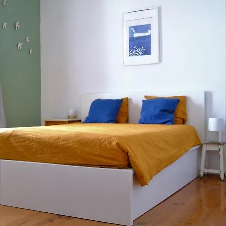 Apartament Sunny Urban Oasis