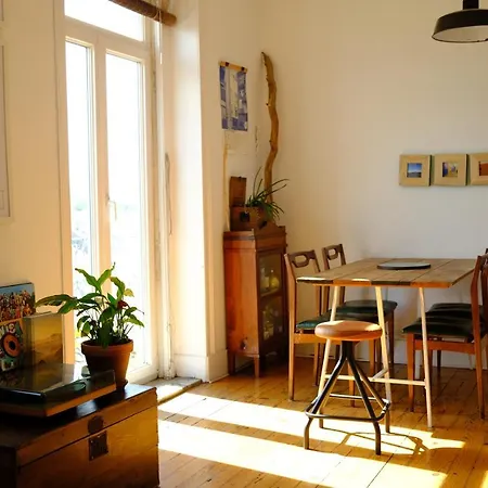 Sunny Urban Oasis * Lisboa